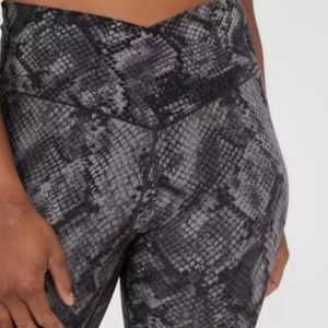 Aerie Offline Snakeskin Crossover Stretch Leggings